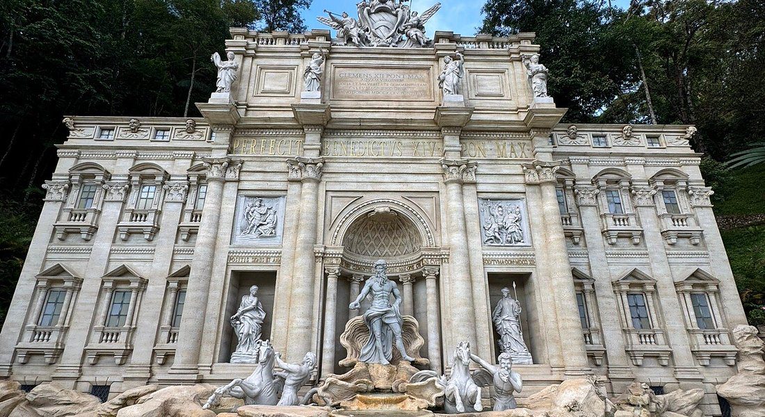 Fontana di Trevi em Serra Negra